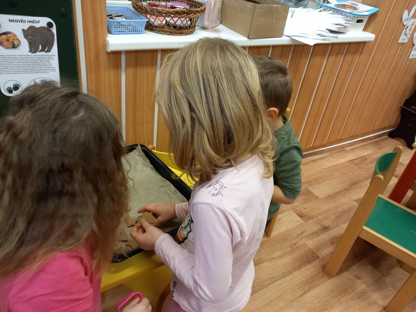 Pečeme ve školce perníčky... - 7