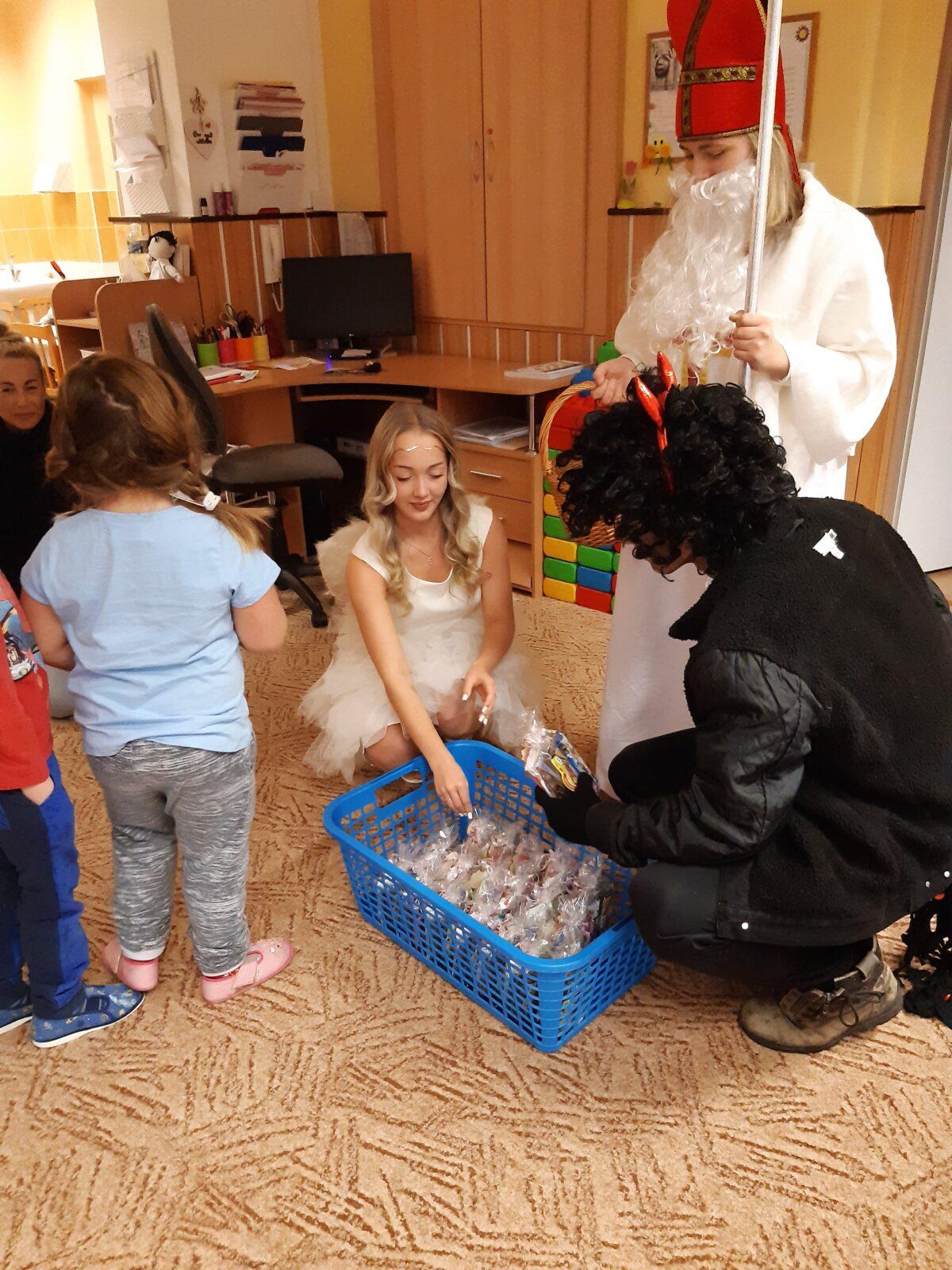 Návštěva Mikuláše, čerta a anděla - 16