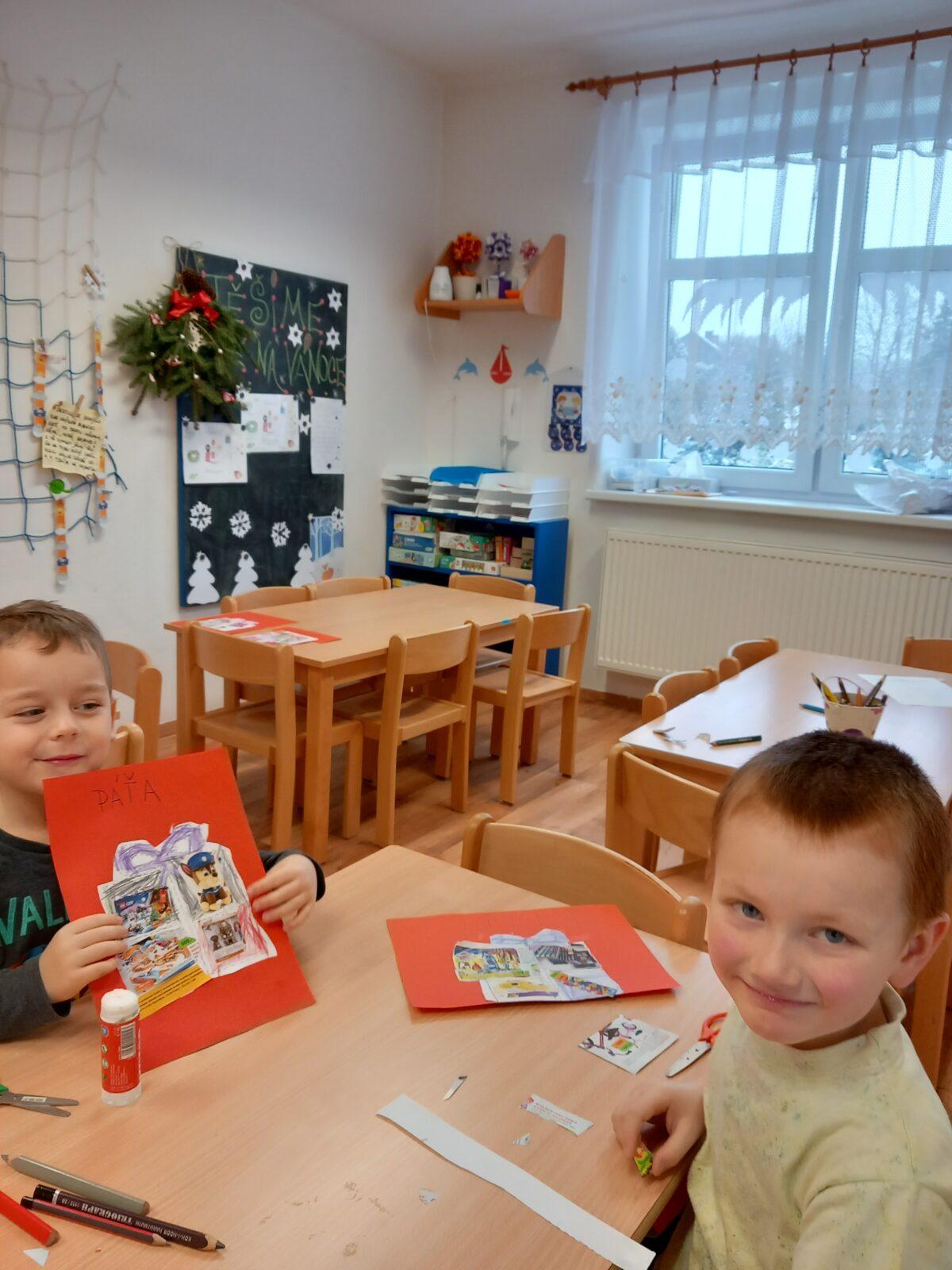 Dráčci s Námořníky při adventním vyrábění... - 11