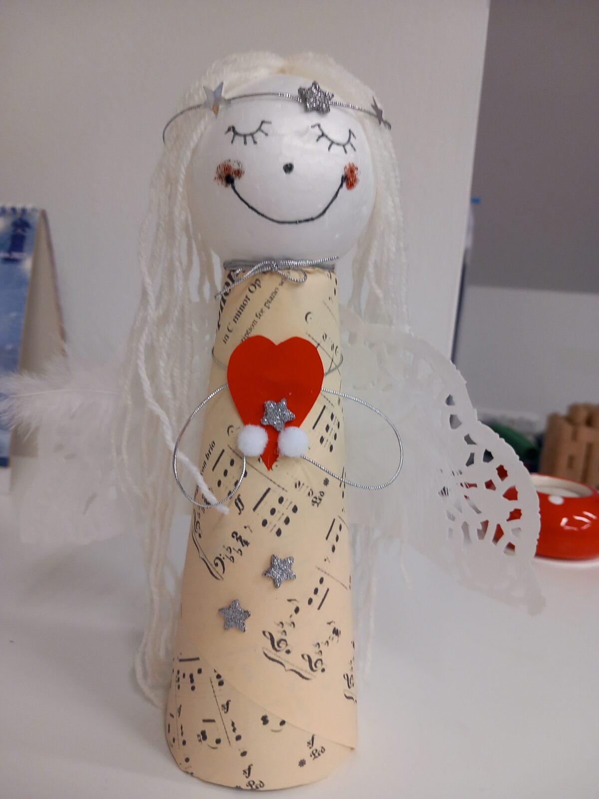 Vánoční setkání s rodiči - společné tvoření, hledání vánočního pokladu, zpívání koled, ochutnávka cukroví a punče... - 43