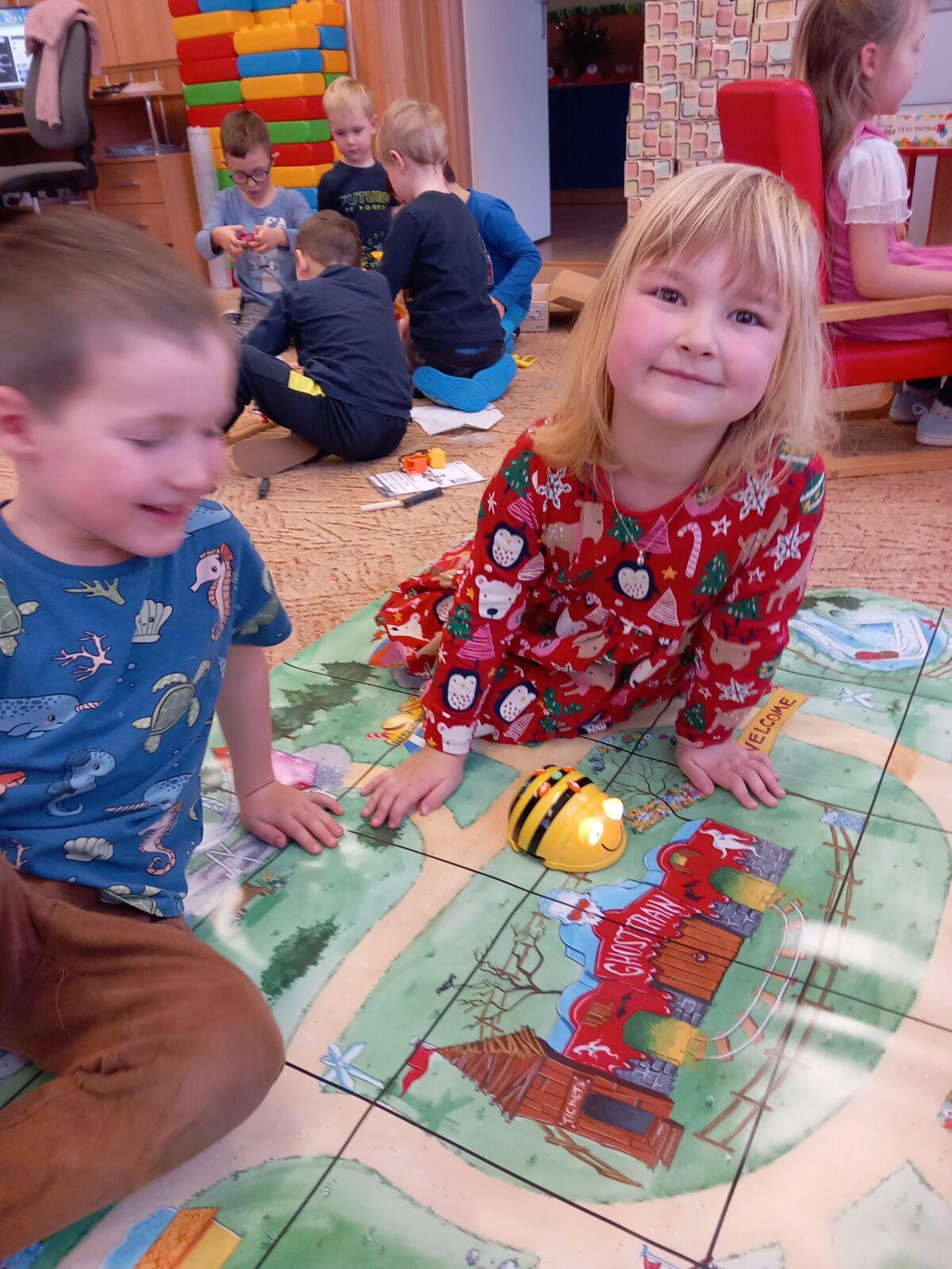 Hledání vánočního pokladu a dárečky od Ježíška... - 12