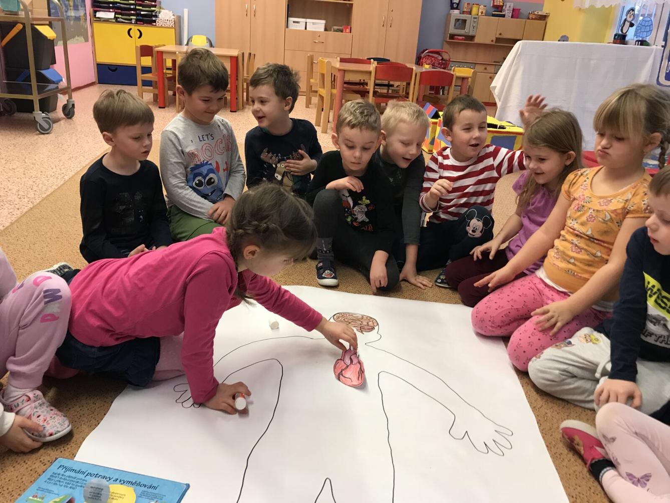 SOVIČKY: ,,KDYŽ ALENKA STŮNĚ" - MOJE TĚLO - 14