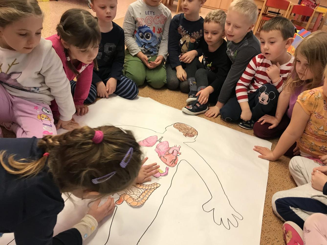 SOVIČKY: ,,KDYŽ ALENKA STŮNĚ" - MOJE TĚLO - 16