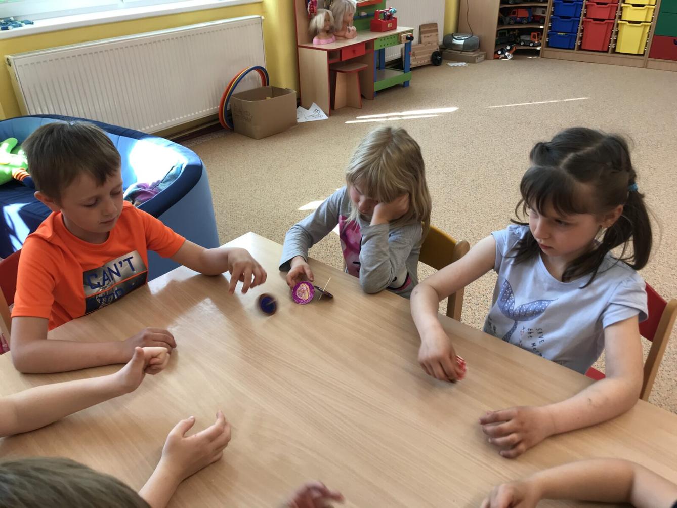 SOVIČKY: ,,DĚTI MAJÍ SVÁTEK" - 17