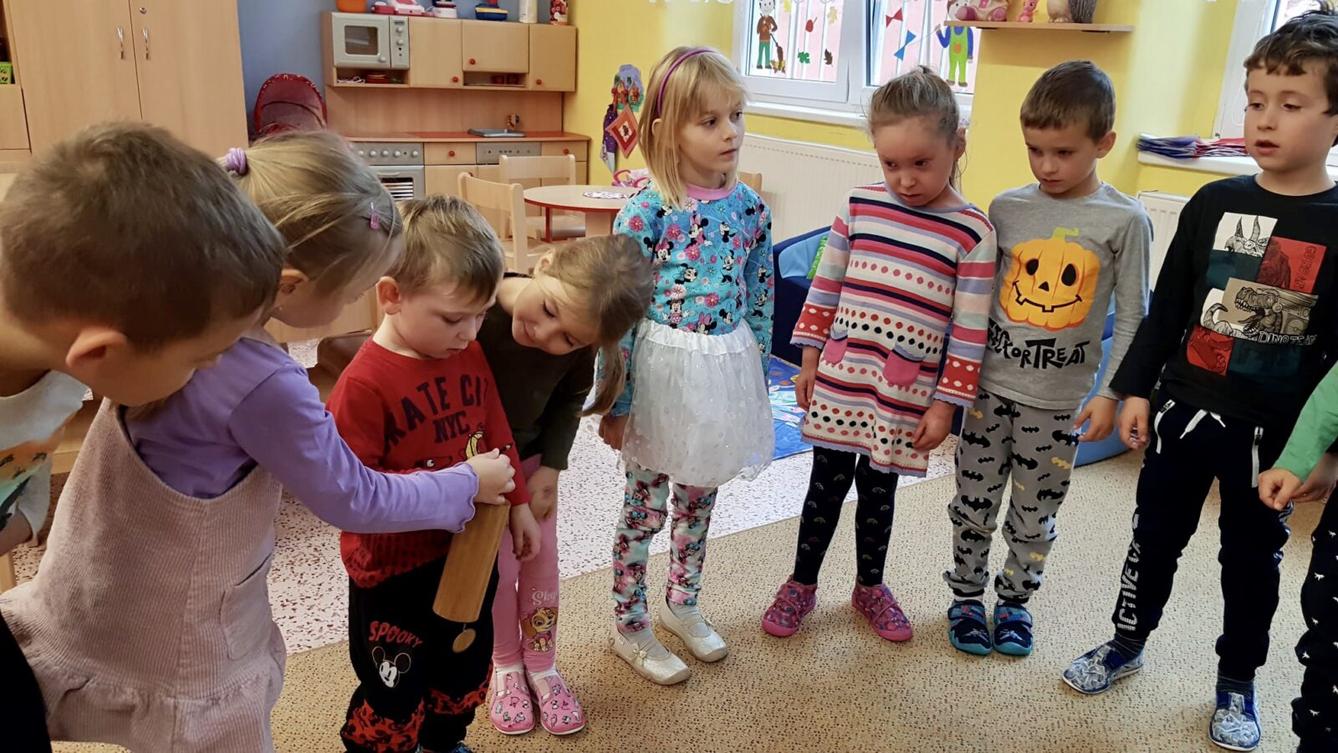 MUZIKOTERAPIE: ,,INDIÁNSKÁ POHÁDKA" - 17