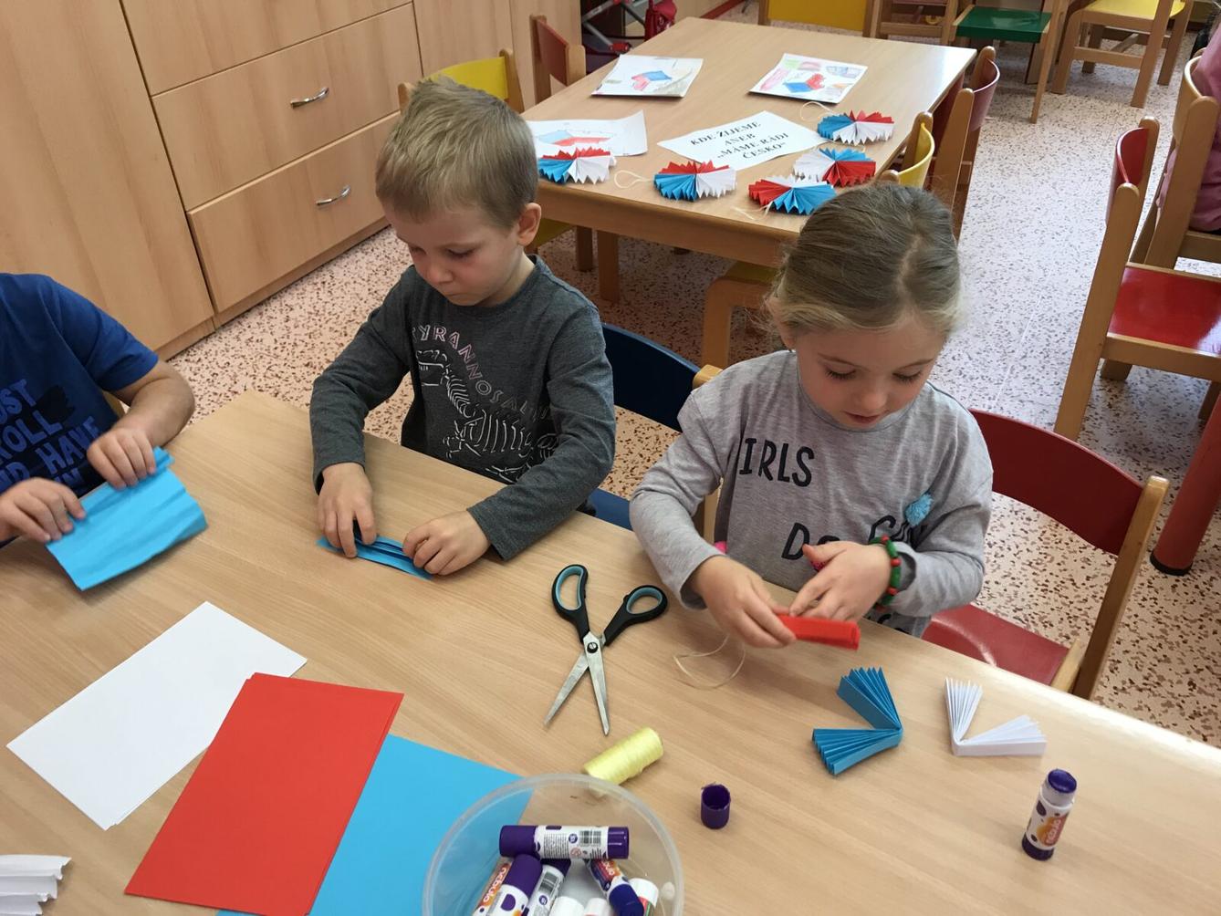 SOVIČKY: ,,KDE ŽIJEME ANEB MÁME RÁDI ČESKO" - 17