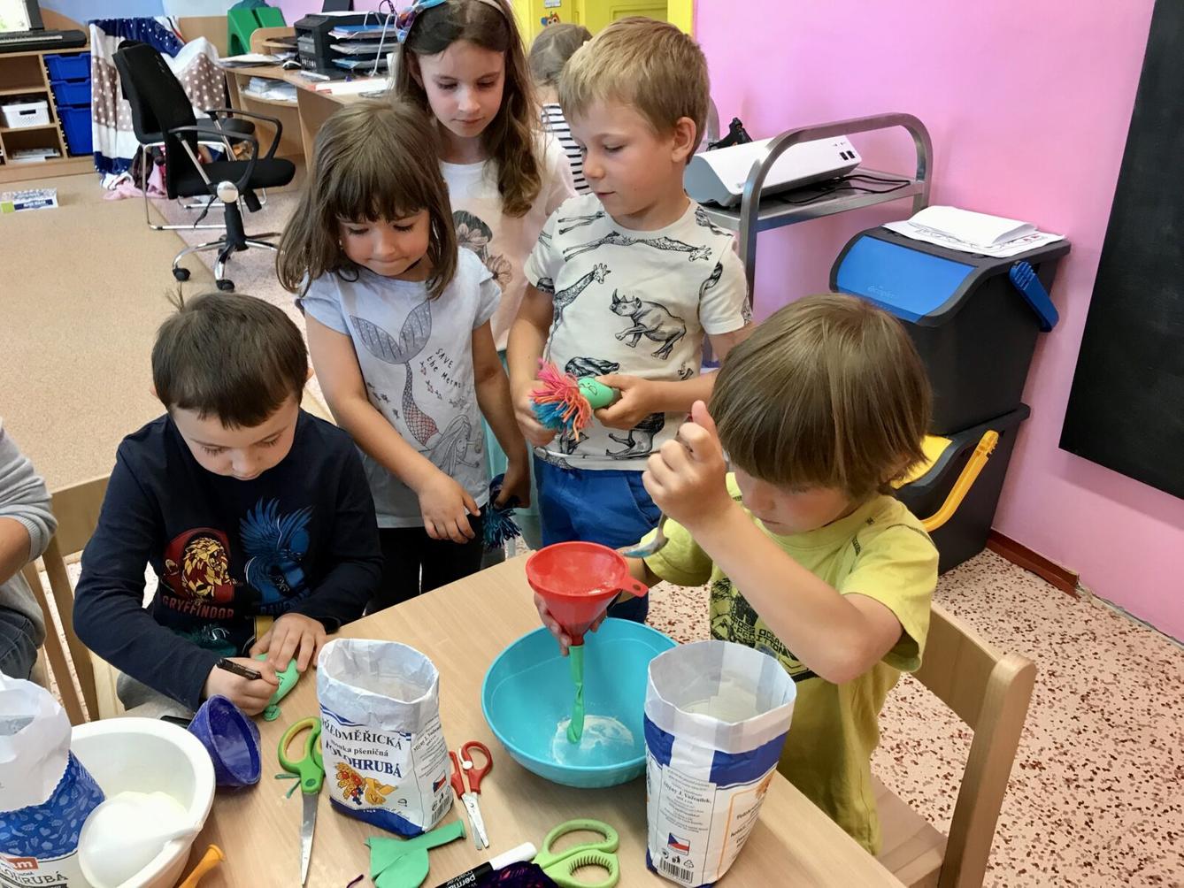 SOVIČKY: ,,DĚTI MAJÍ SVÁTEK" - 18