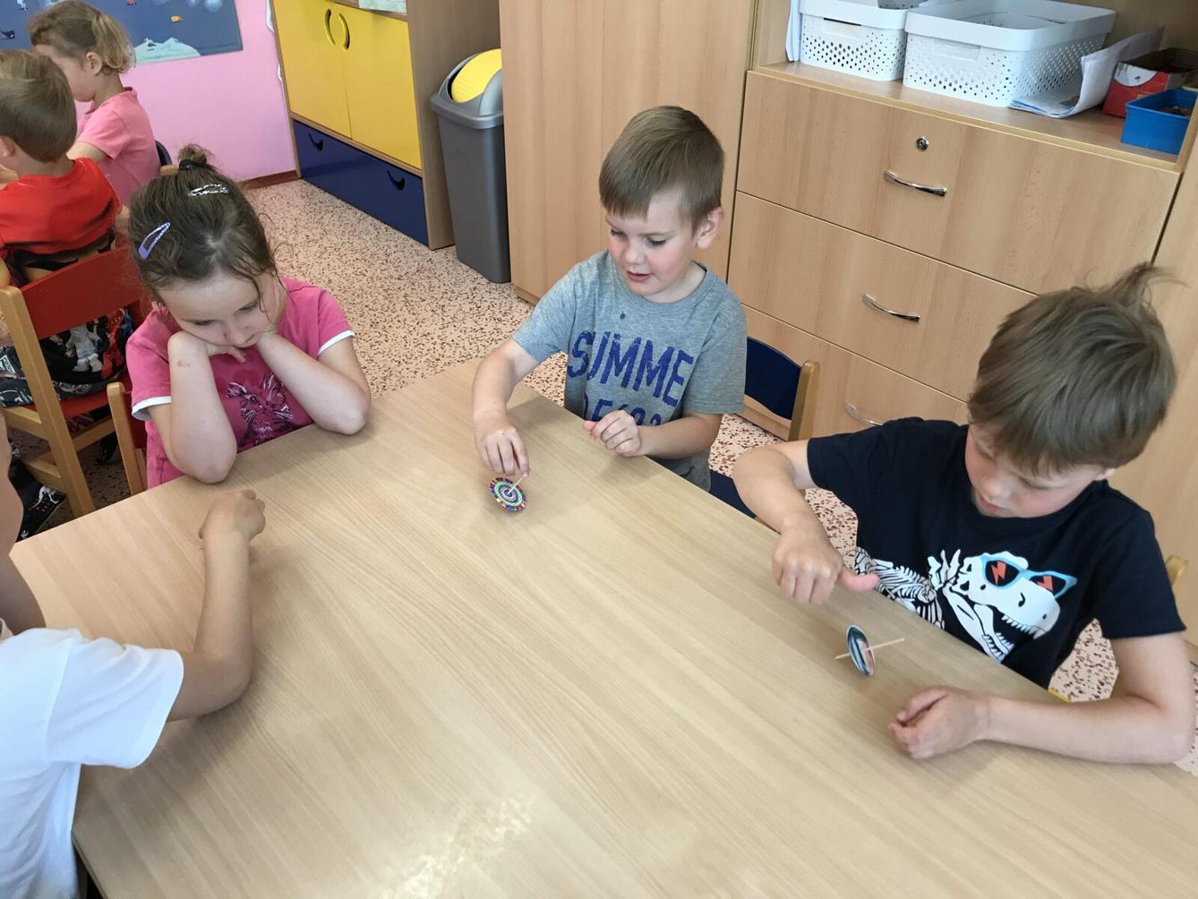 SOVIČKY: ,,DĚTI MAJÍ SVÁTEK" - 19