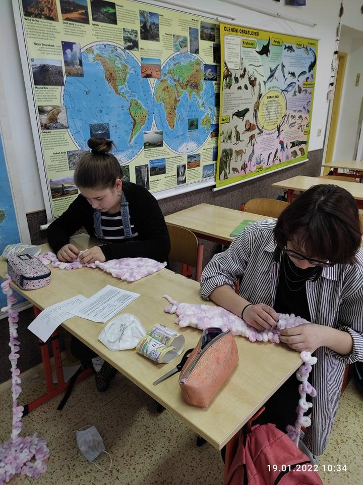 PLETEME NÁKRČNÍKY :) - 6