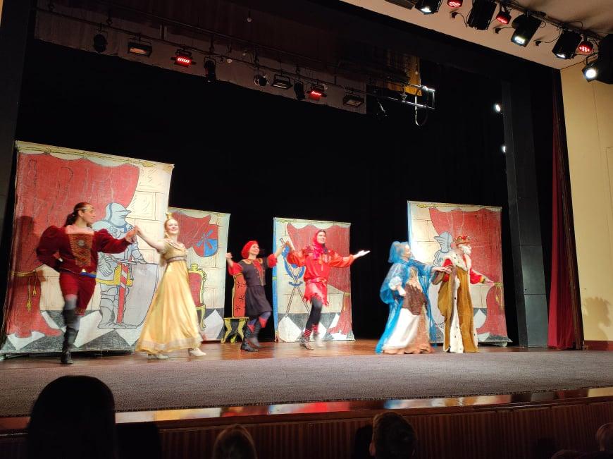 Divadlo - Princezna se zlatou hvězdou na čele - 5