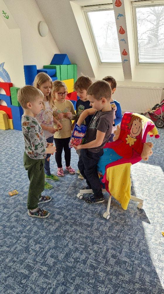 Daneček má narozeniny - 1