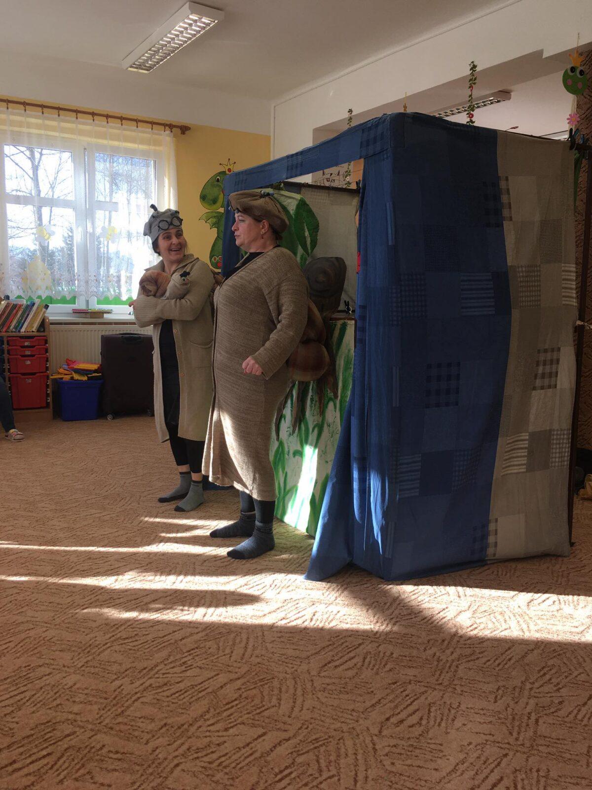 Divadlo JÓJO - POHÁDKA Z ROZKVETLÉ LOUKY - 1