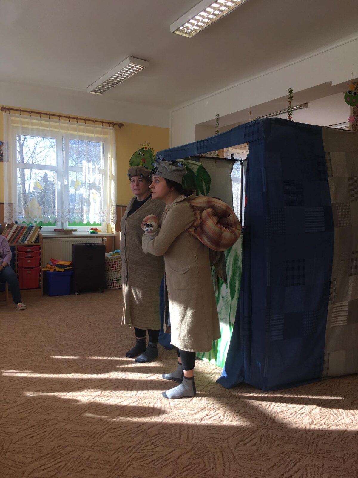 Divadlo JÓJO - POHÁDKA Z ROZKVETLÉ LOUKY - 6