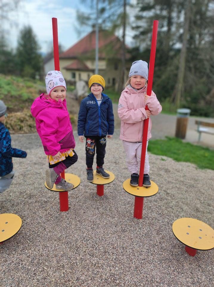 Přednáška p. Kubasy a návštěva hřiště - 7