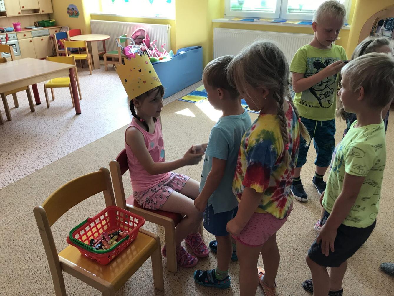 SOVIČKY SLAVÍ: VERUNKA MÁ NAROZENINY - 4