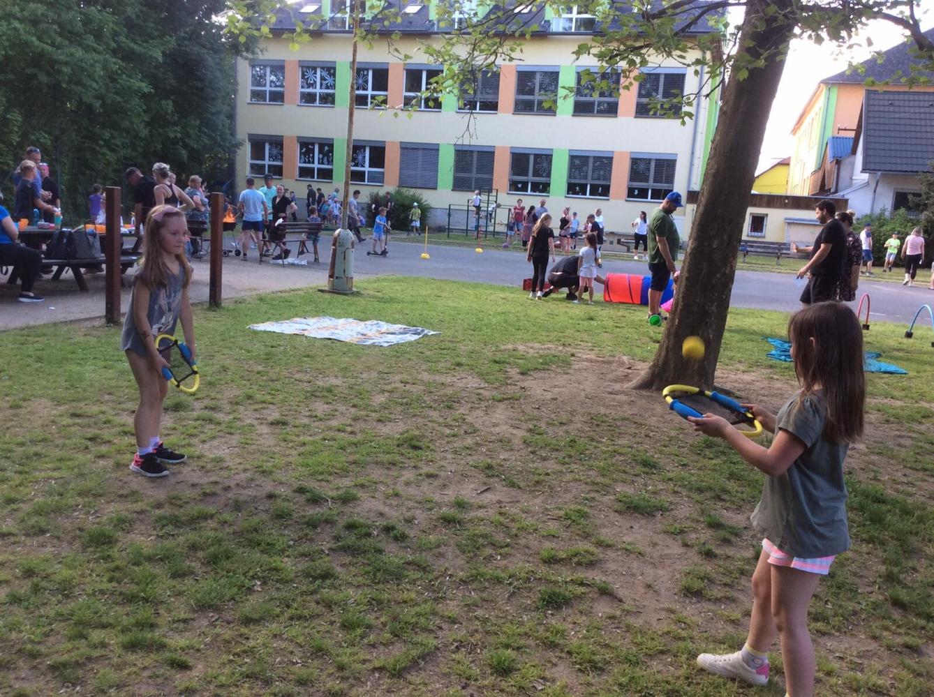 ŠD - sportovní odpoledne s rodiči - 46