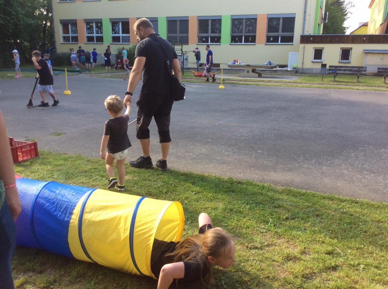 ŠD - sportovní odpoledne s rodiči - 78
