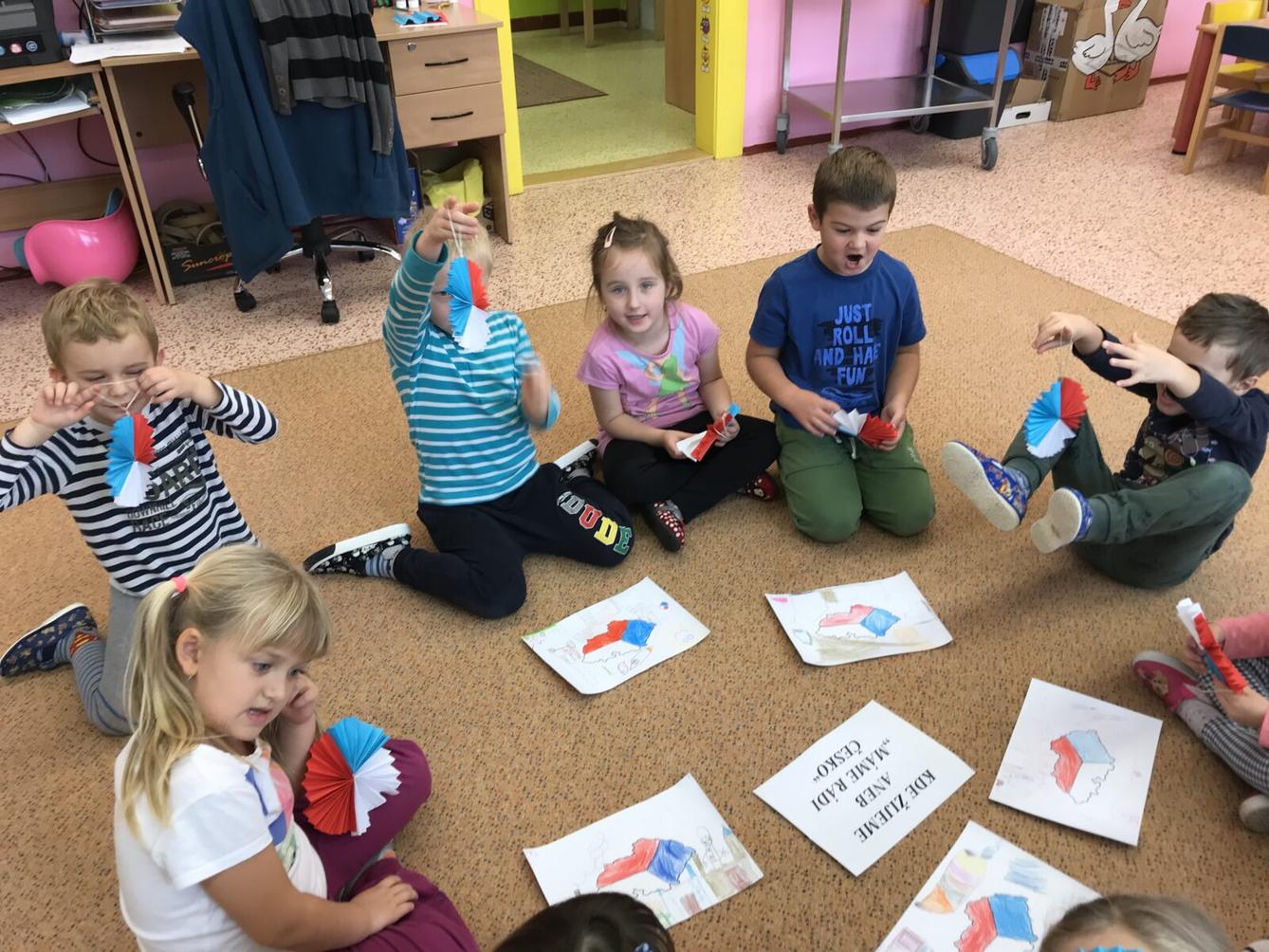 SOVIČKY: ,,KDE ŽIJEME ANEB MÁME RÁDI ČESKO" - 23