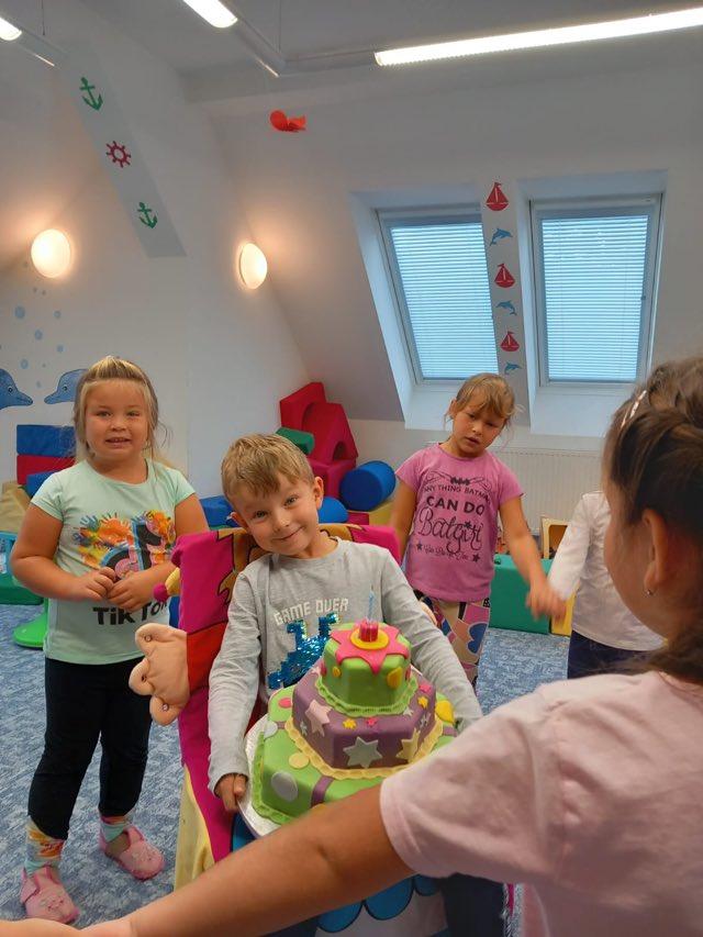 Matýsek a Jasmínka mají narozeniny - 1