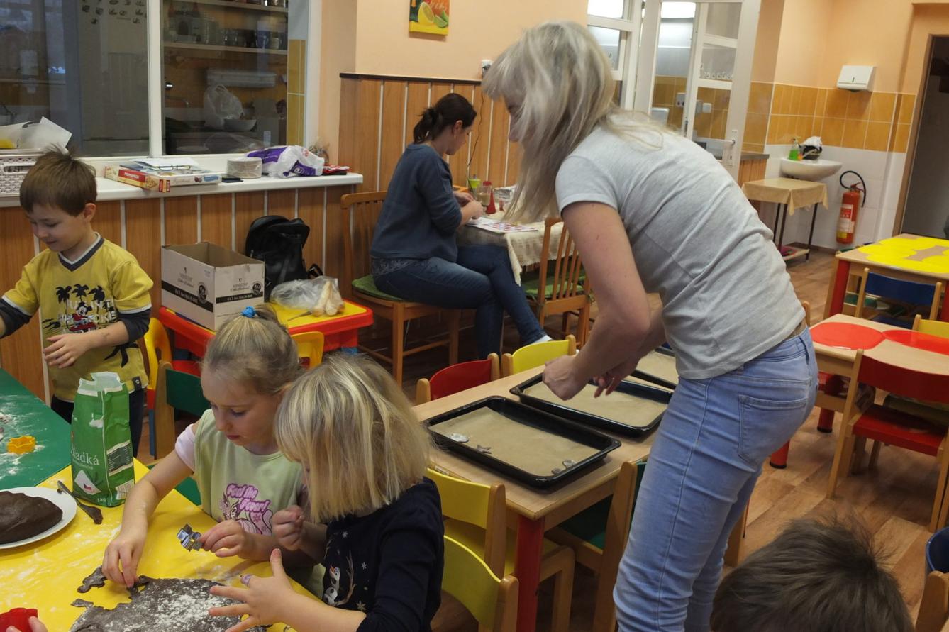 Pečení perníčků 2017 - 16