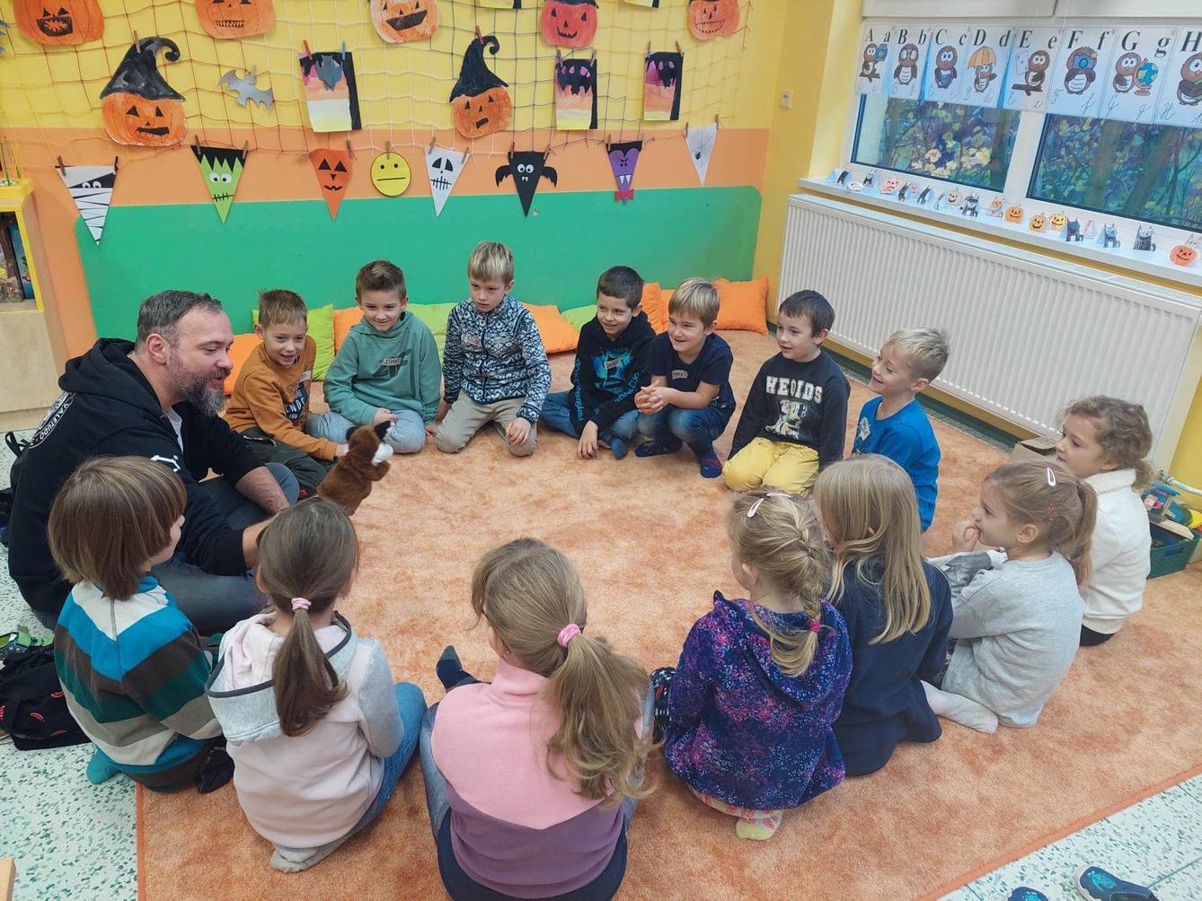 Kamarádem být, kamarády mít - 1.A + 1.B - 8