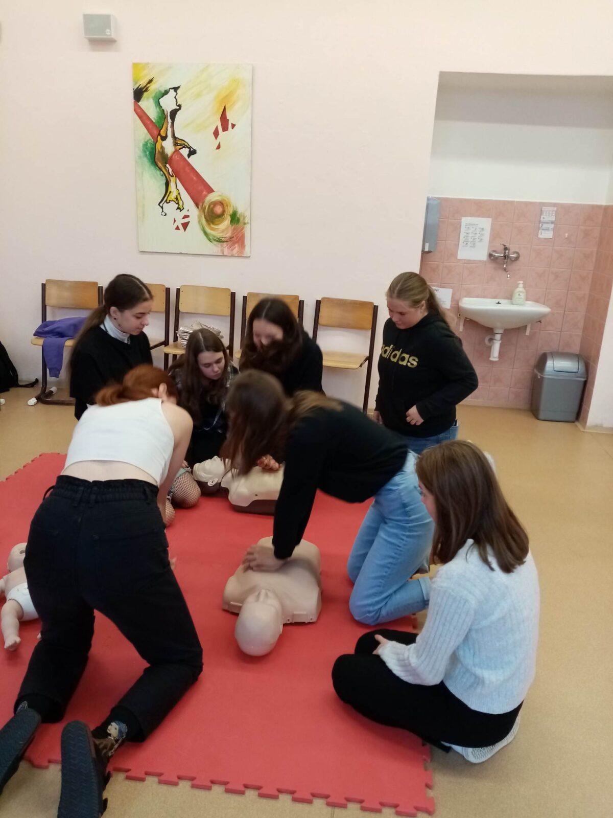 Účast deváťaček na ZDRAVOhrátkách - 3