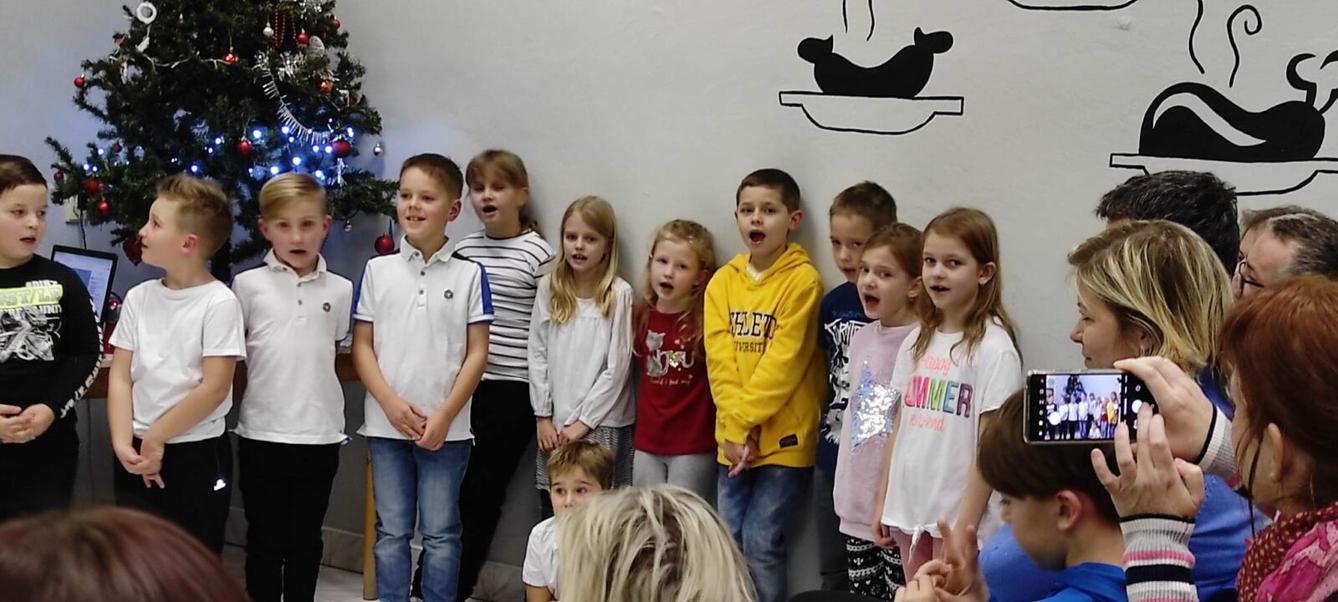 Vánoční besídka - družinky - 20