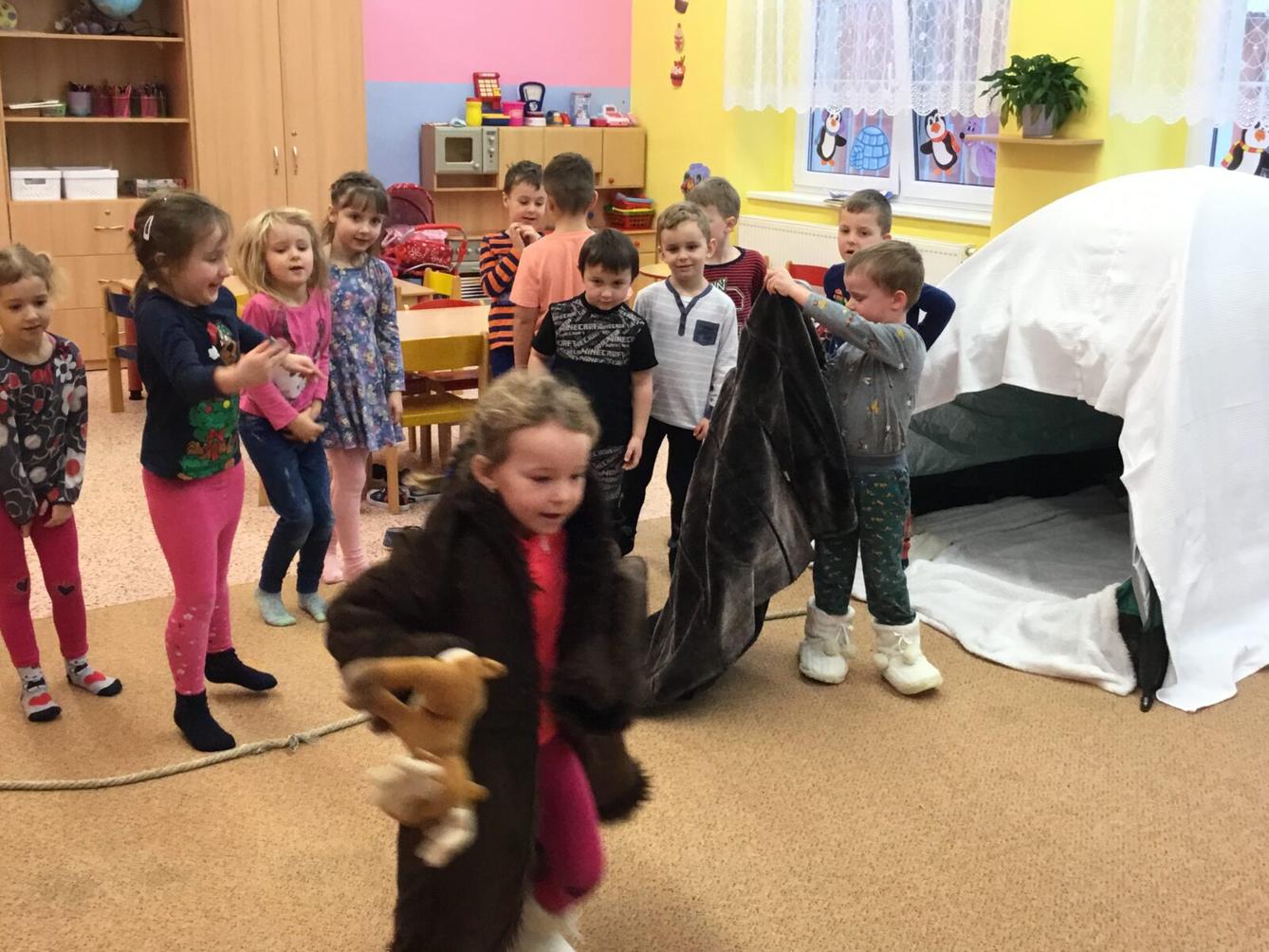 SOVIČKY: ,,ZIMNÍ RADOVÁNKY - VÝPRAVA NA SEVERNÍ A JIŽNÍ PÓL" - 29