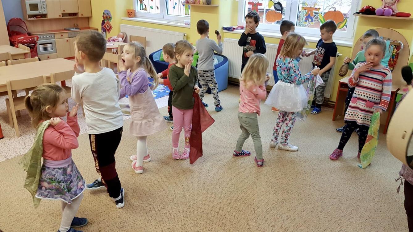 MUZIKOTERAPIE: ,,INDIÁNSKÁ POHÁDKA" - 20