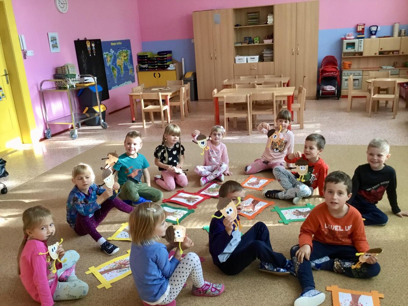 SOVIČKY: ,,LISTÍ ŽLOUTNE POLETUJE" - 39