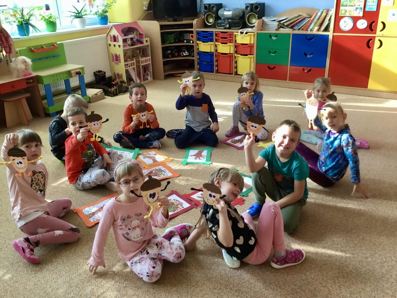 SOVIČKY: ,,LISTÍ ŽLOUTNE POLETUJE" - 40