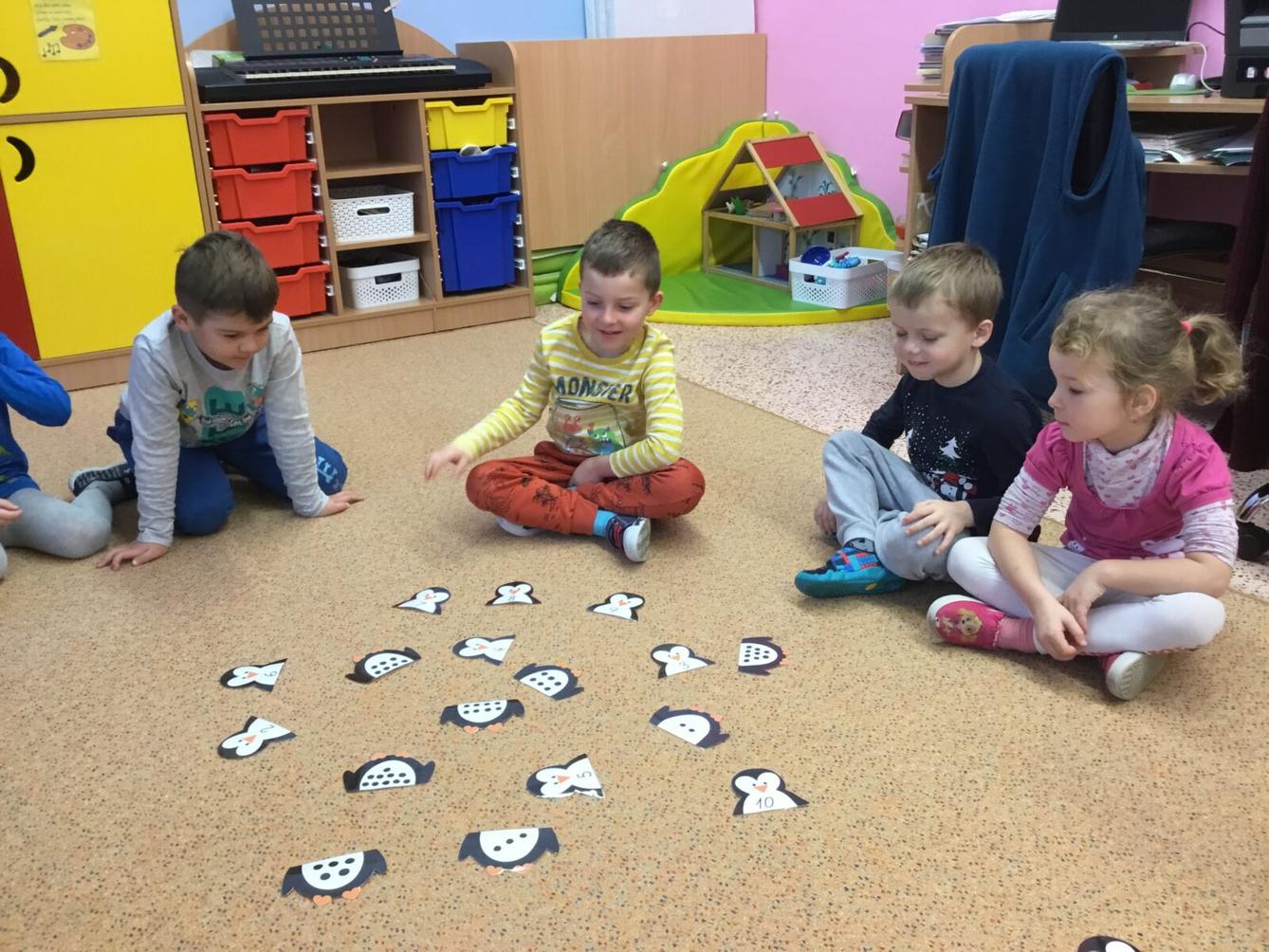 SOVIČKY: ,,ZIMNÍ RADOVÁNKY - VÝPRAVA NA SEVERNÍ A JIŽNÍ PÓL" - 38