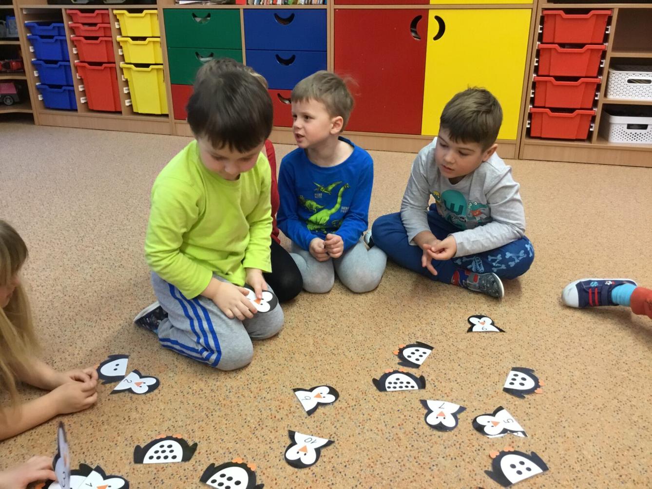 SOVIČKY: ,,ZIMNÍ RADOVÁNKY - VÝPRAVA NA SEVERNÍ A JIŽNÍ PÓL" - 43