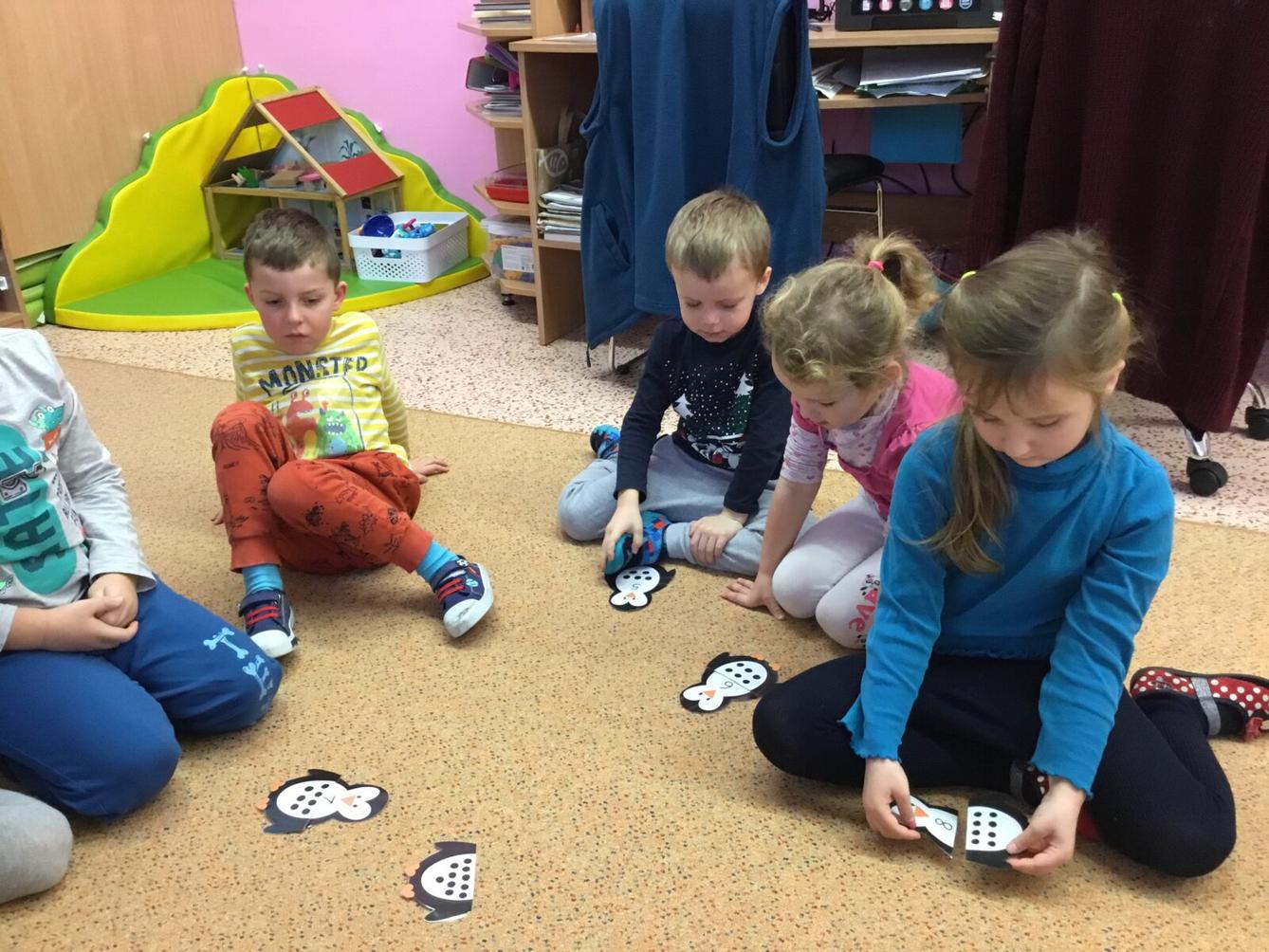 SOVIČKY: ,,ZIMNÍ RADOVÁNKY - VÝPRAVA NA SEVERNÍ A JIŽNÍ PÓL" - 44