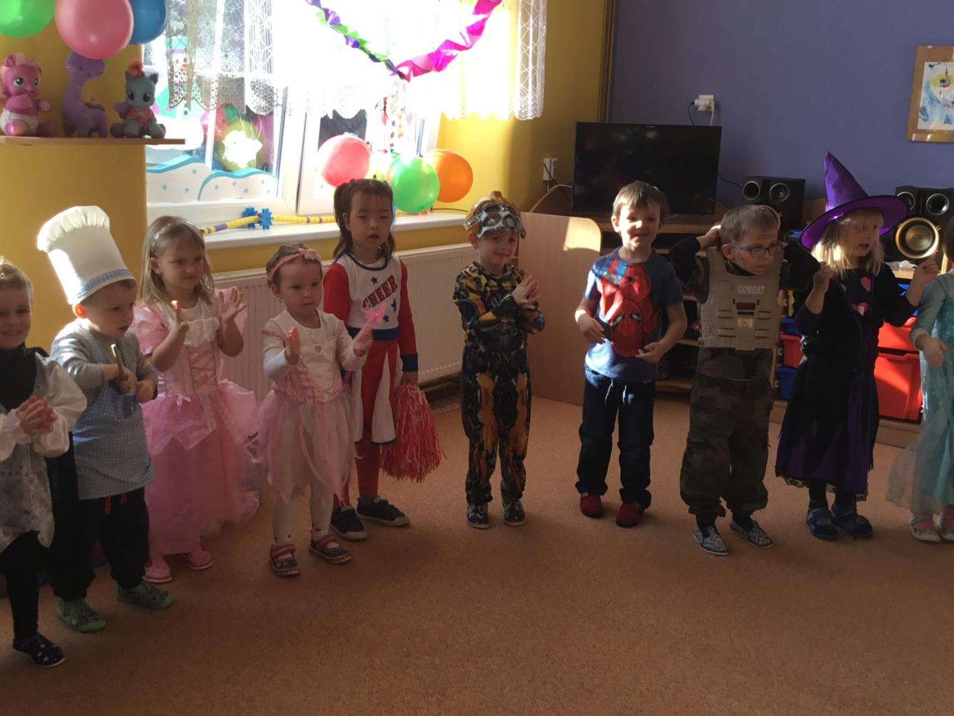 Karnevalové dopoledne v MŠ - 33