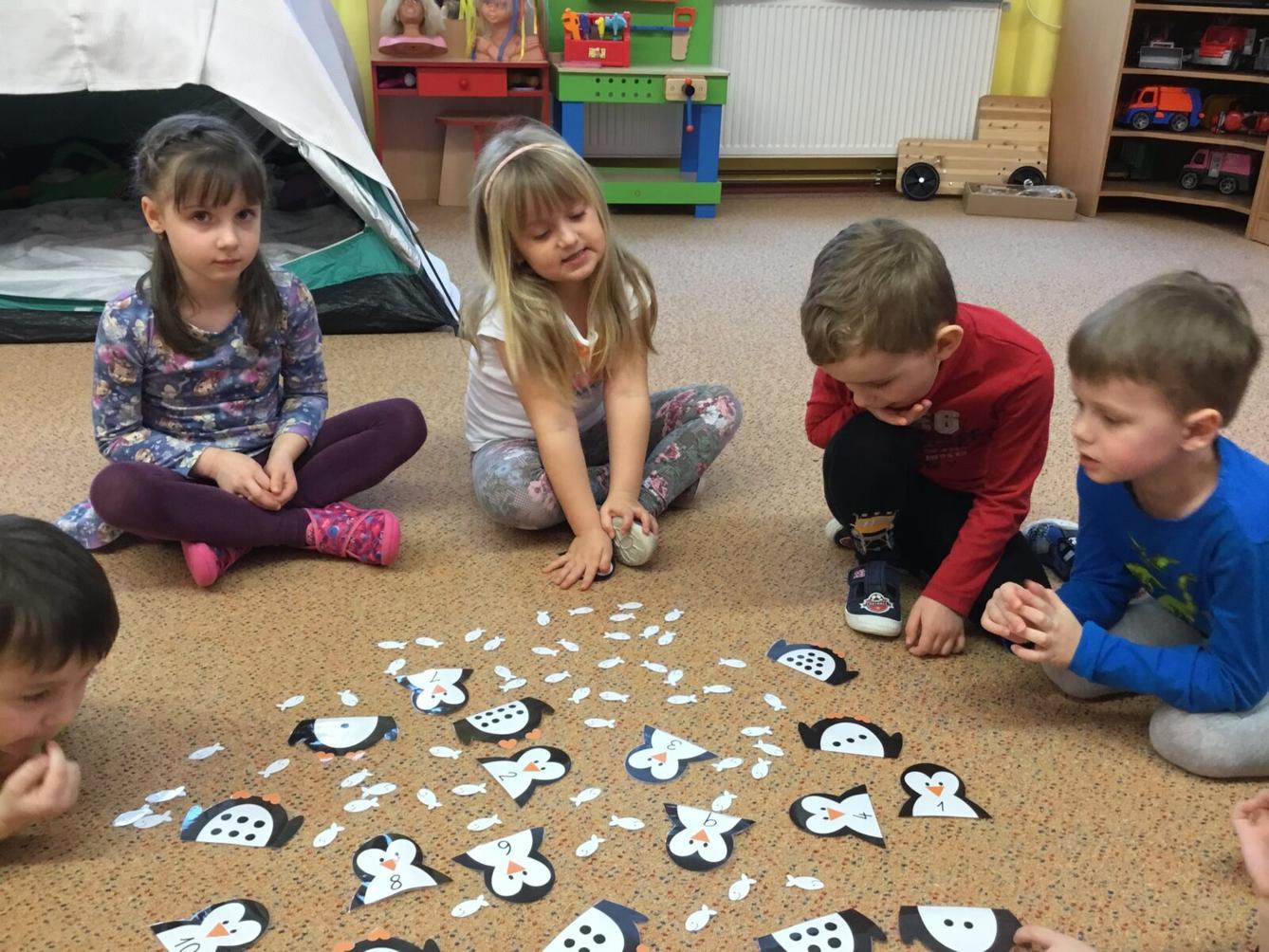 SOVIČKY: ,,ZIMNÍ RADOVÁNKY - VÝPRAVA NA SEVERNÍ A JIŽNÍ PÓL" - 46