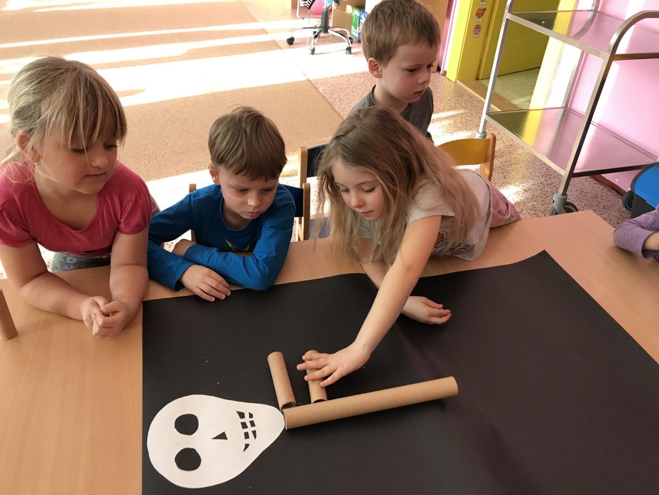 SOVIČKY: ,,KDYŽ ALENKA STŮNĚ" - MOJE TĚLO - 48