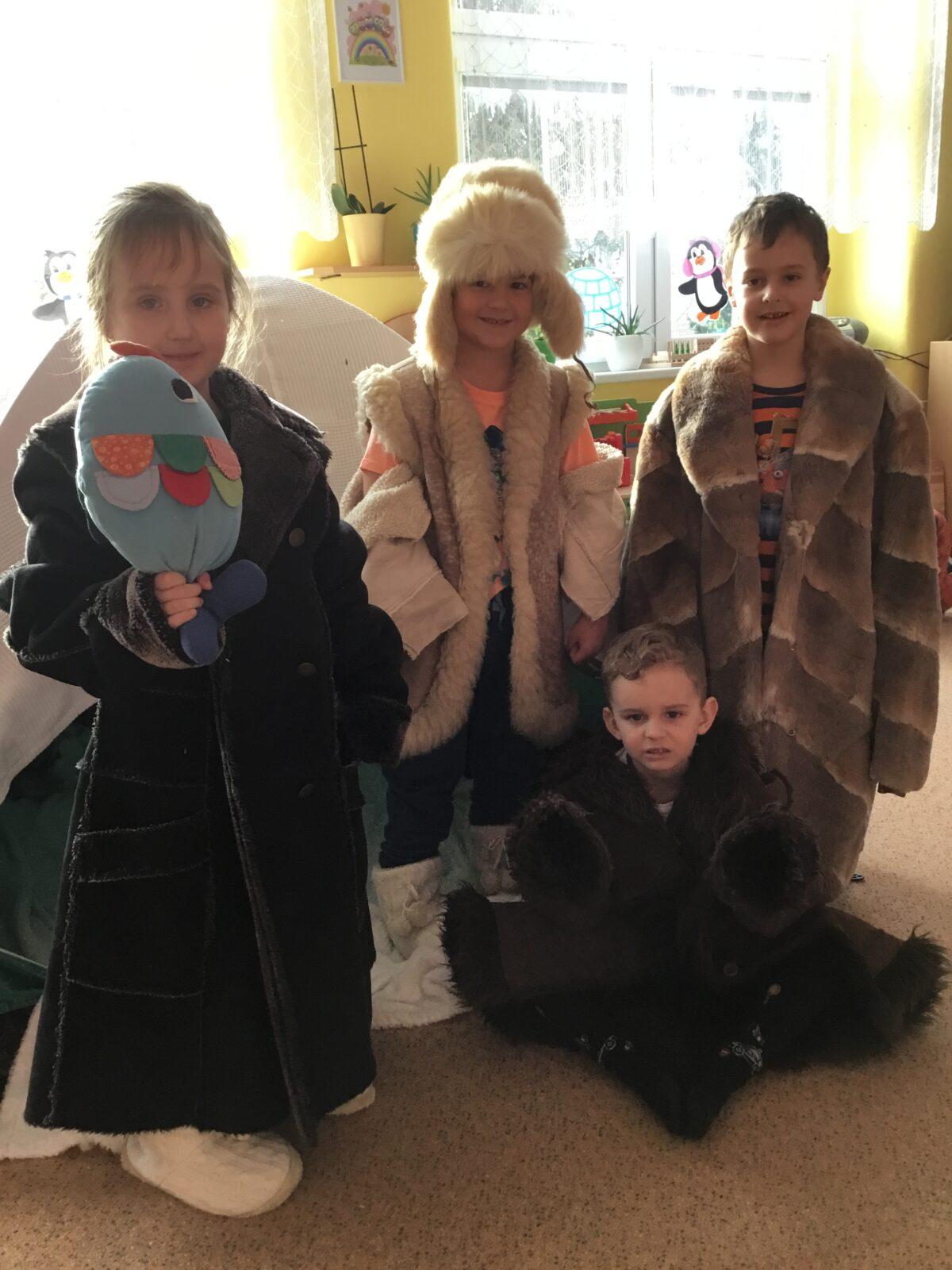 SOVIČKY: ,,ZIMNÍ RADOVÁNKY - VÝPRAVA NA SEVERNÍ A JIŽNÍ PÓL" - 55