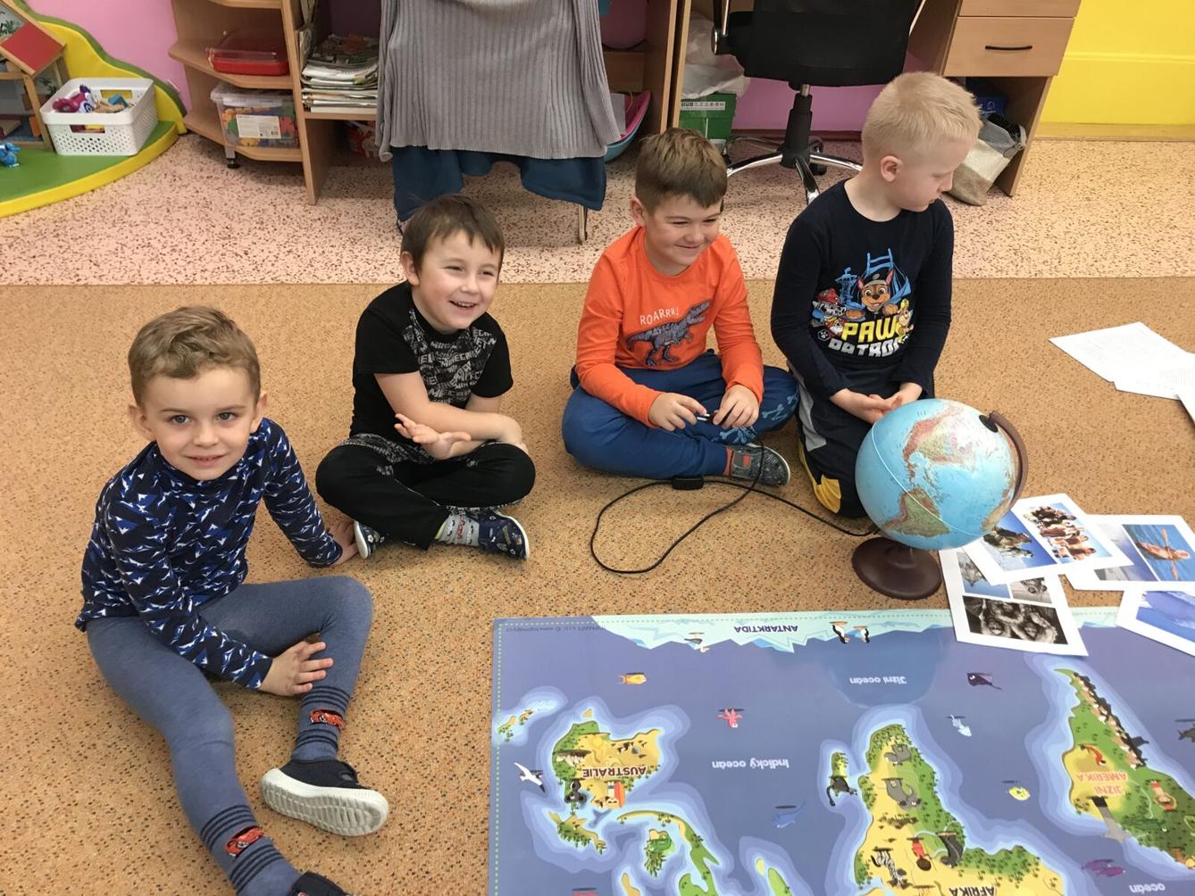 SOVIČKY: ,,ZIMNÍ RADOVÁNKY - VÝPRAVA NA SEVERNÍ A JIŽNÍ PÓL" - 56