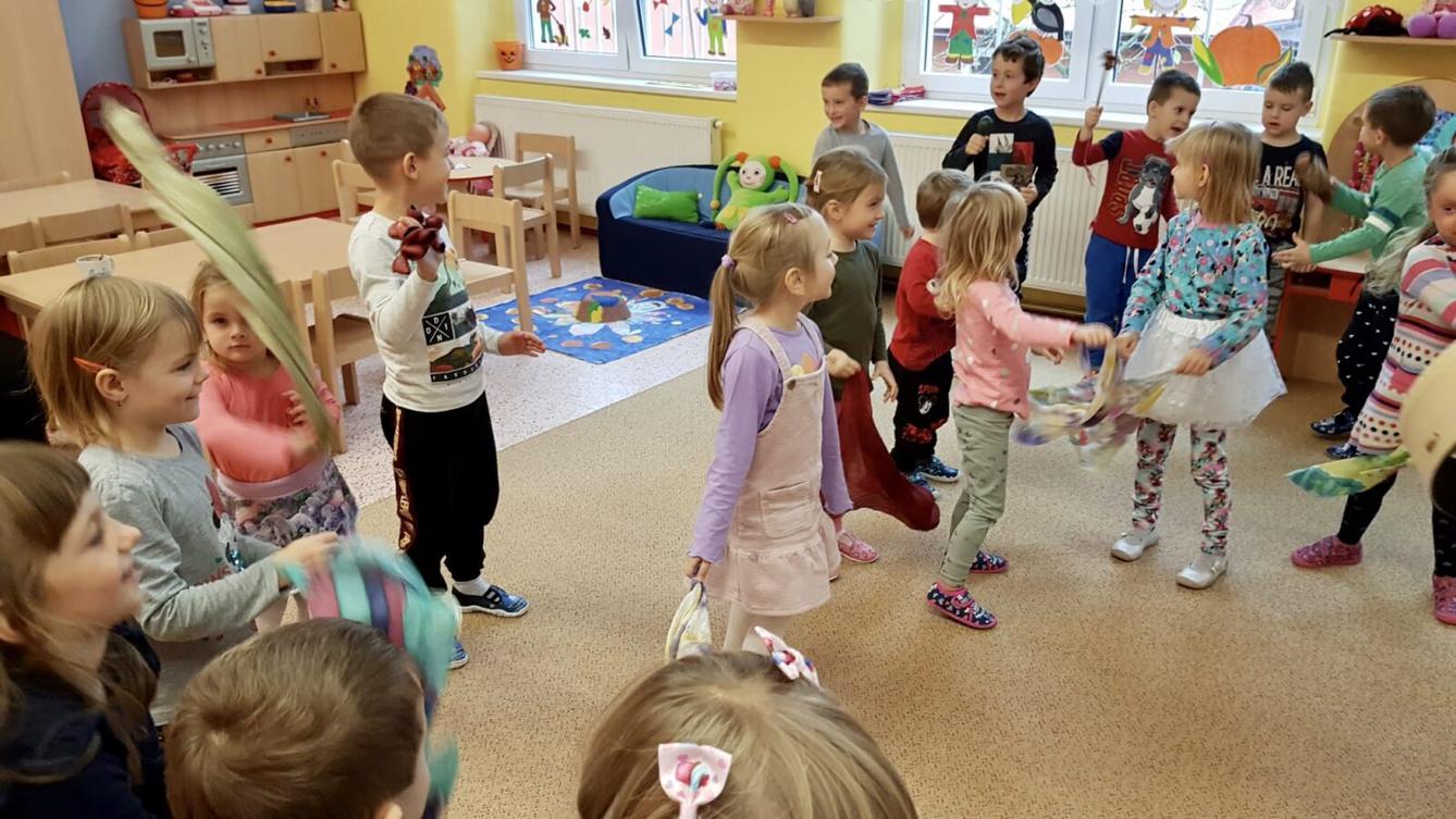 MUZIKOTERAPIE: ,,INDIÁNSKÁ POHÁDKA" - 23