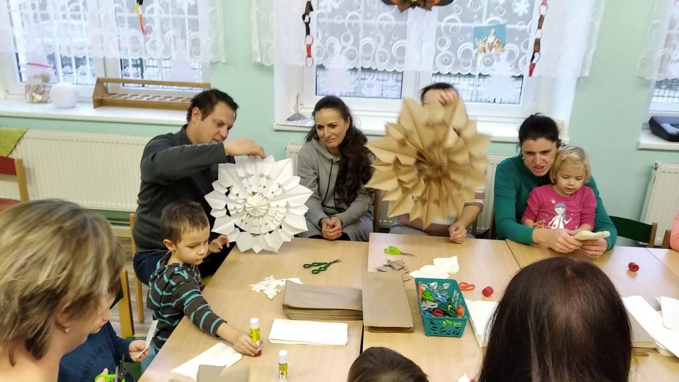 VÁNOČNÍ TVOŘENÍ S RODIČI - 21