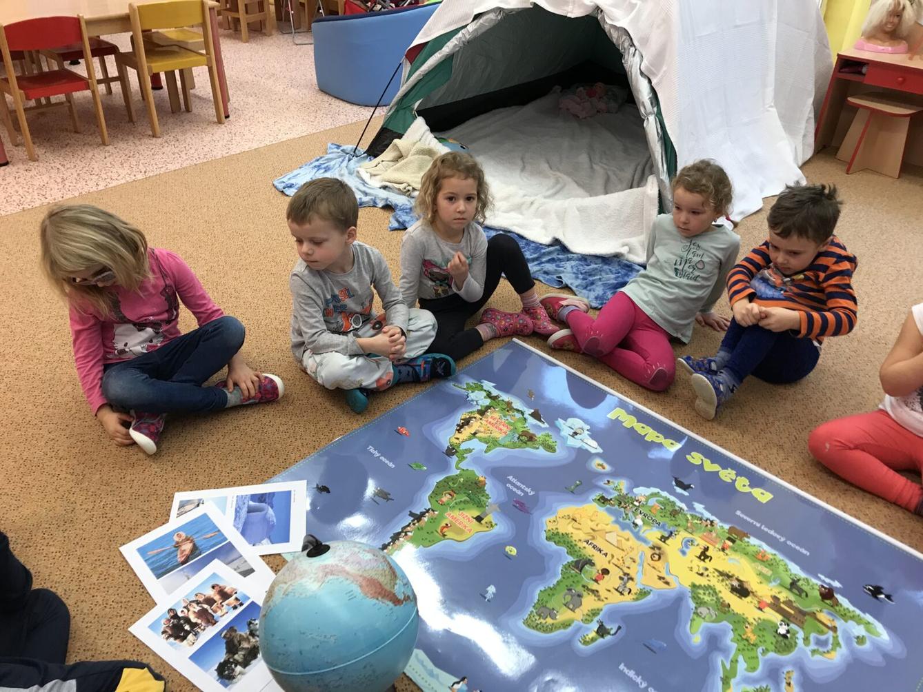 SOVIČKY: ,,ZIMNÍ RADOVÁNKY - VÝPRAVA NA SEVERNÍ A JIŽNÍ PÓL" - 58