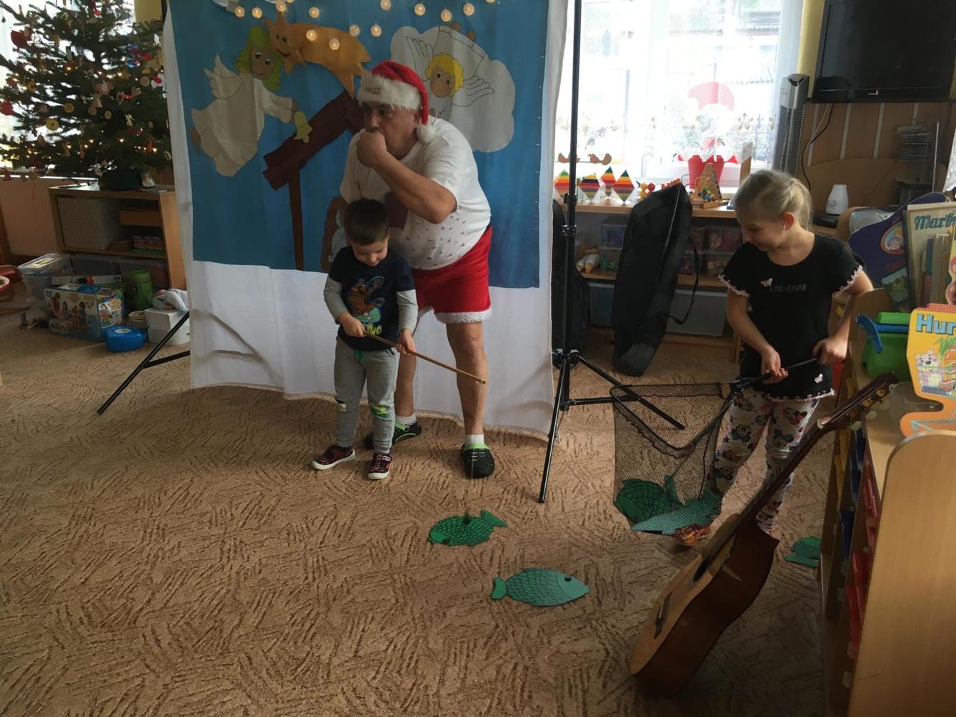 Divadlo - JAK SI JEŽÍŠEK UŽIL ČESKÉ VÁNOCE - 3