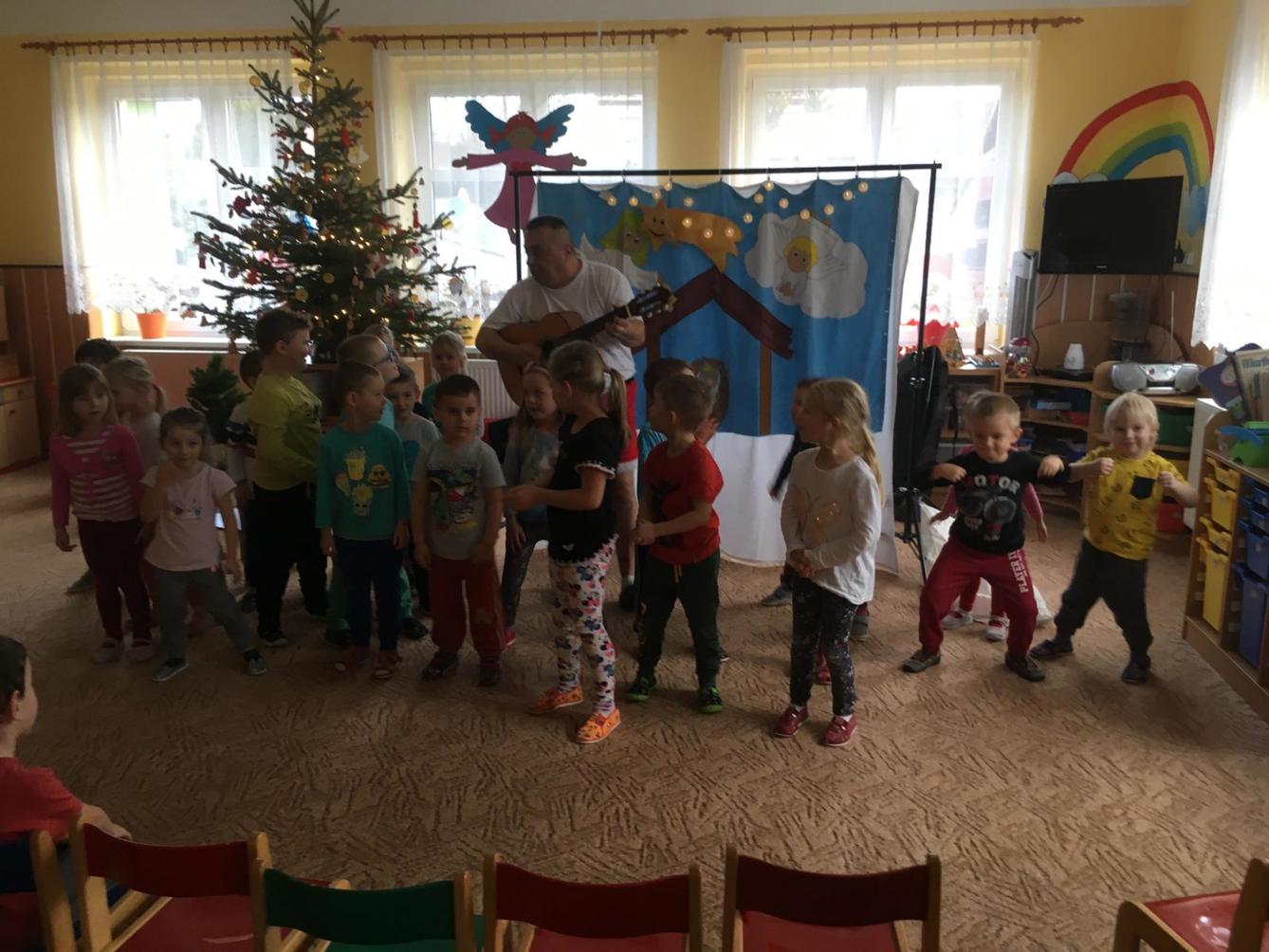 Divadlo - JAK SI JEŽÍŠEK UŽIL ČESKÉ VÁNOCE - 12