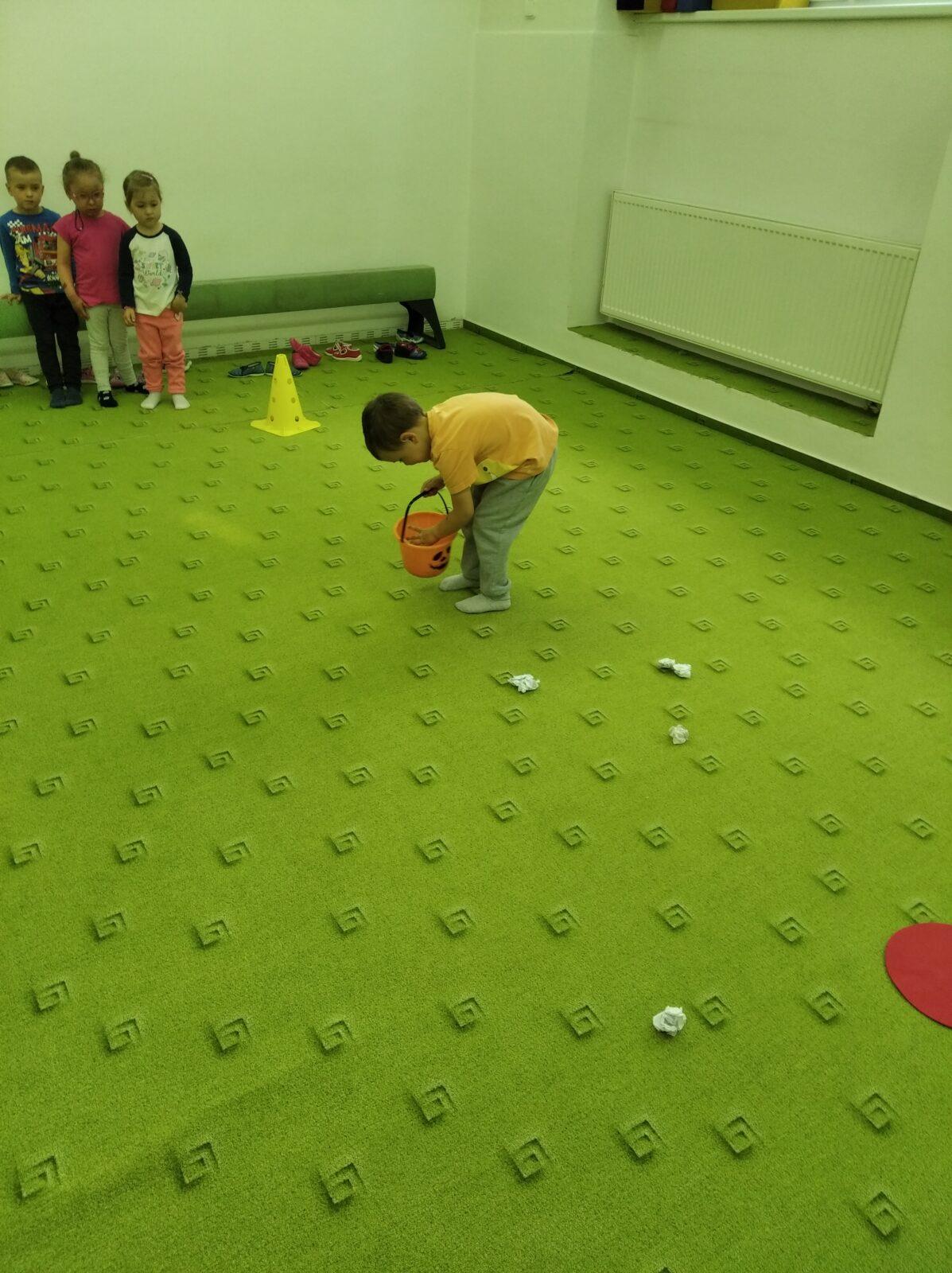 broučci-jarní louka - 57