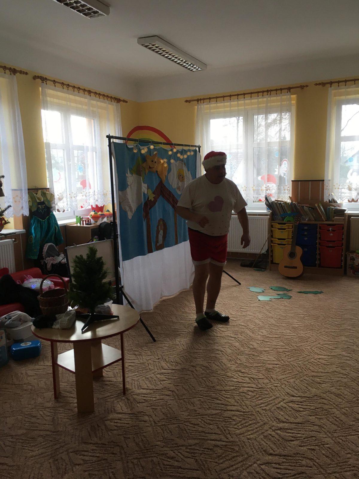 Divadlo - JAK SI JEŽÍŠEK UŽIL ČESKÉ VÁNOCE - 18