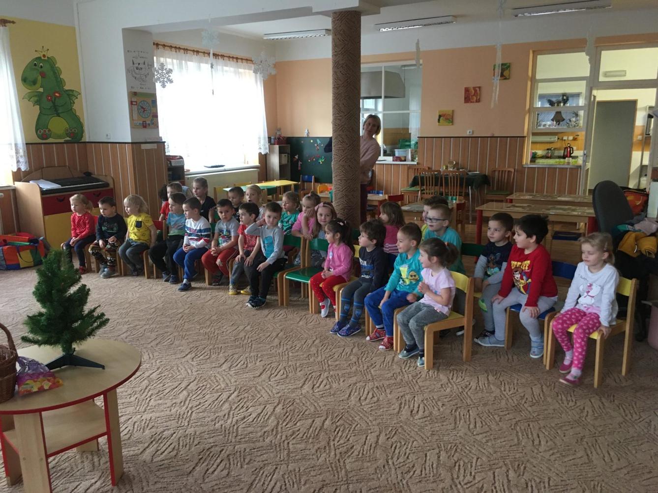 Divadlo - JAK SI JEŽÍŠEK UŽIL ČESKÉ VÁNOCE - 20