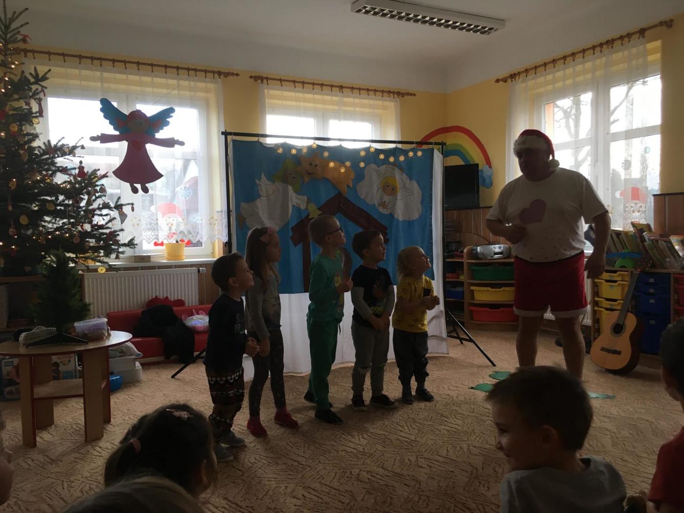 Divadlo - JAK SI JEŽÍŠEK UŽIL ČESKÉ VÁNOCE - 21