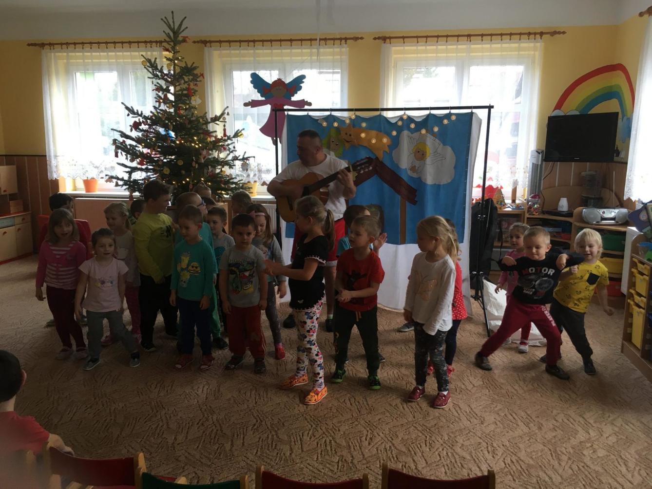 Divadlo - JAK SI JEŽÍŠEK UŽIL ČESKÉ VÁNOCE - 23