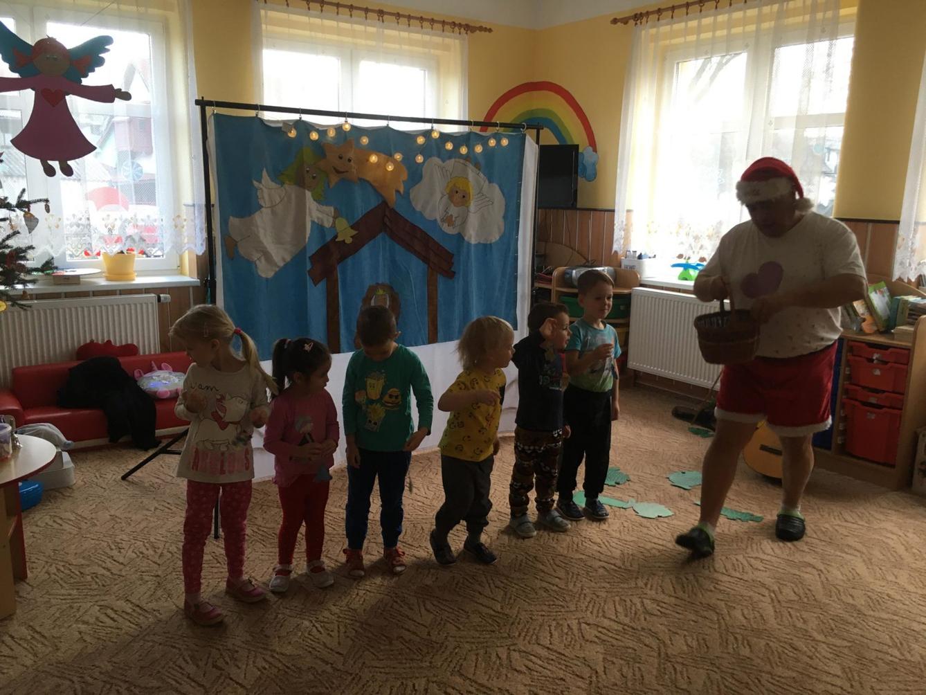 Divadlo - JAK SI JEŽÍŠEK UŽIL ČESKÉ VÁNOCE - 28